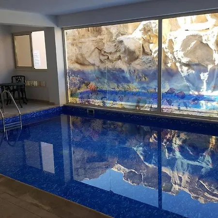 Pleasantly Furnished B201 With Large Terrace, Wi-fi & Android Tv * פאהיה