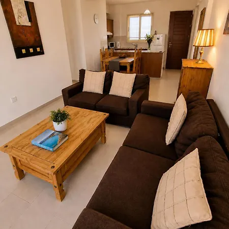 Appartamento Pleasantly Furnished B201 With Large Terrace, Wi-fi & Android Tv Peyia